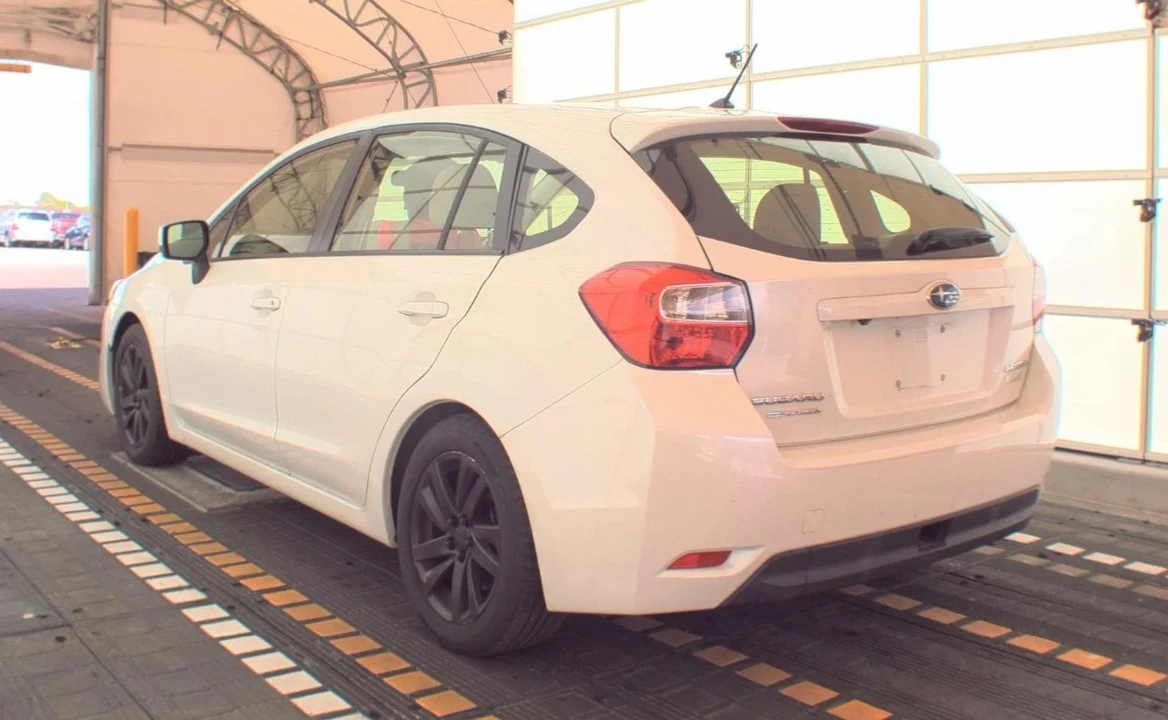 2015 Subaru Impreza 4th Gen - Image 4 of 8
