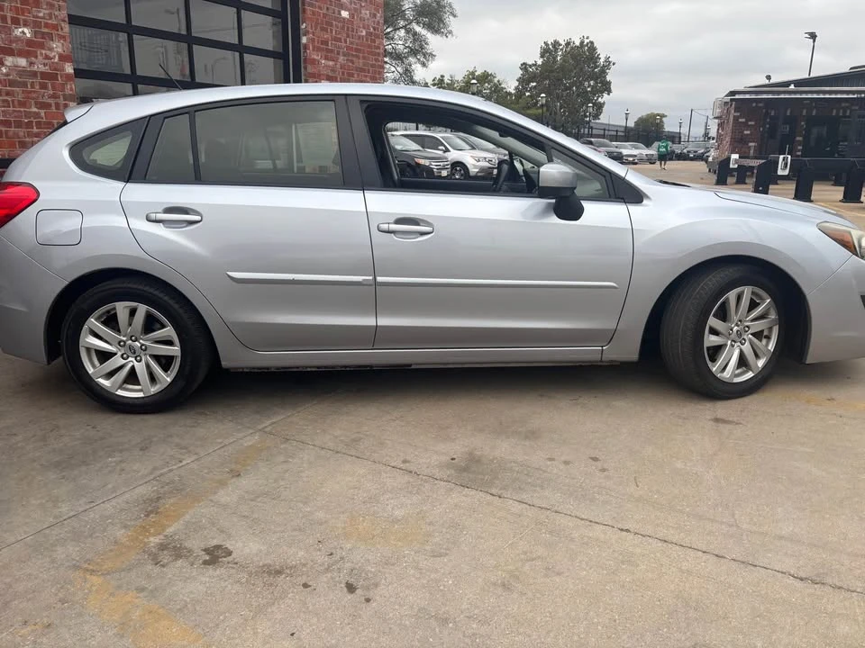 2015 Subaru Impreza 4th Gen - Image 4 of 13