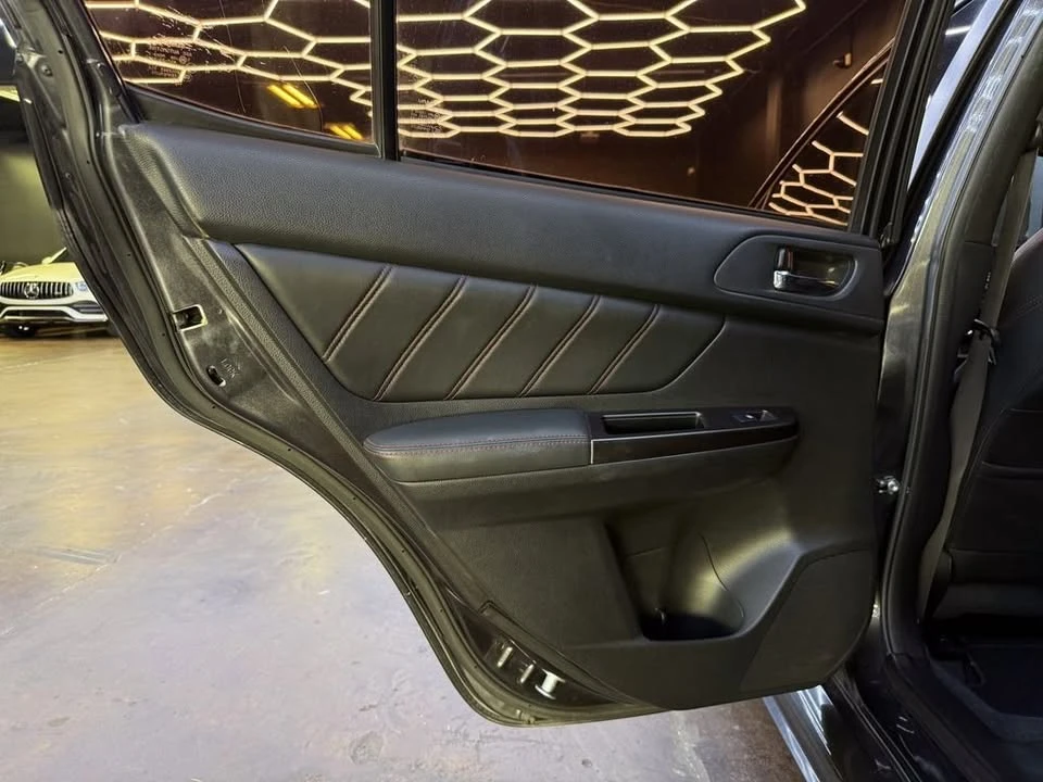 2015 Subaru Impreza WRX STi 4th Gen - Image 17 of 20
