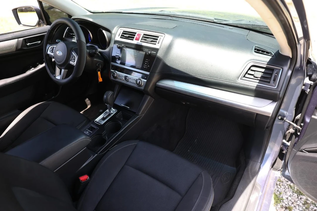 2015 Subaru Legacy 6th Gen - Image 18 of 31