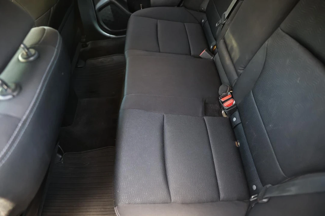 2015 Subaru Legacy 6th Gen - Image 10 of 31