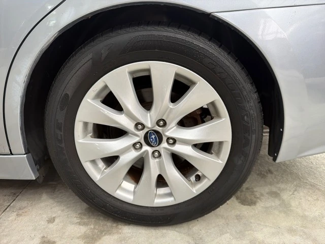 2015 Subaru Legacy 6th Gen - Image 14 of 31