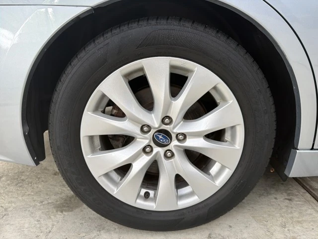 2015 Subaru Legacy 6th Gen - Image 15 of 31