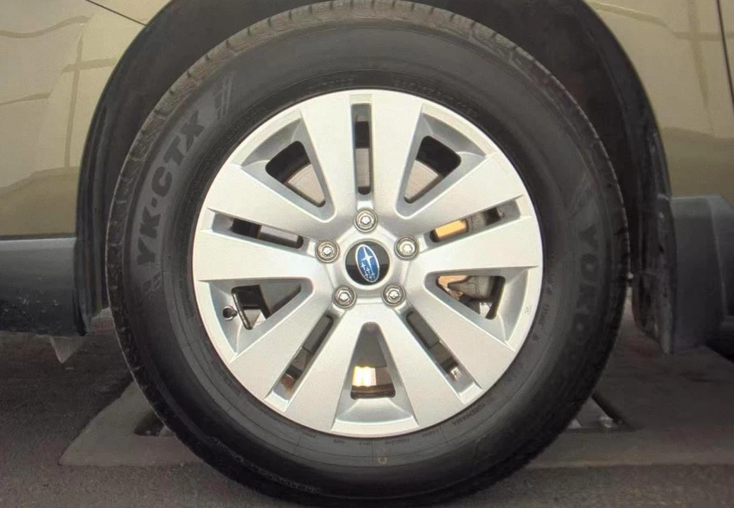 2015 Subaru Outback 5th Gen - Image 9 of 19