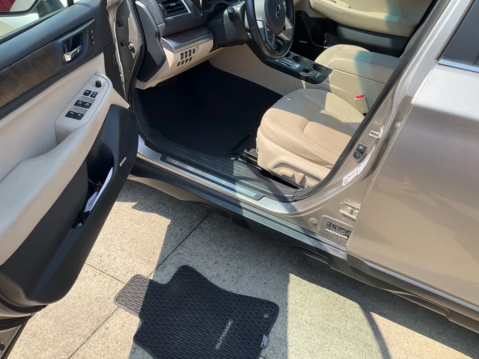 2015 Subaru Outback 5th Gen - Image 11 of 21