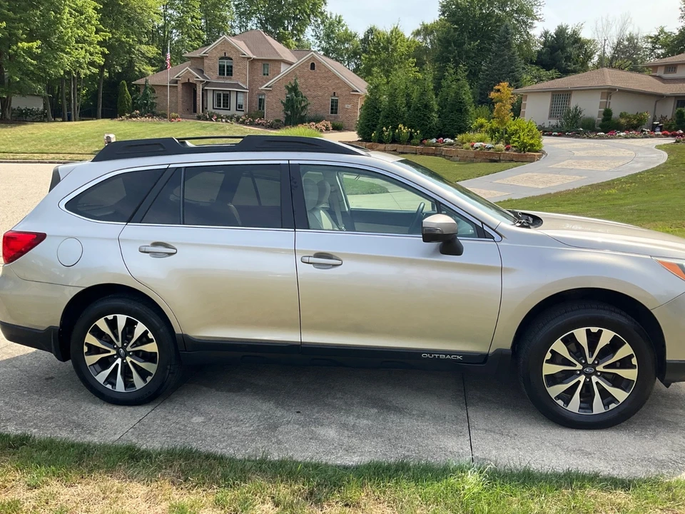 2015 Subaru Outback 5th Gen - Image 17 of 21