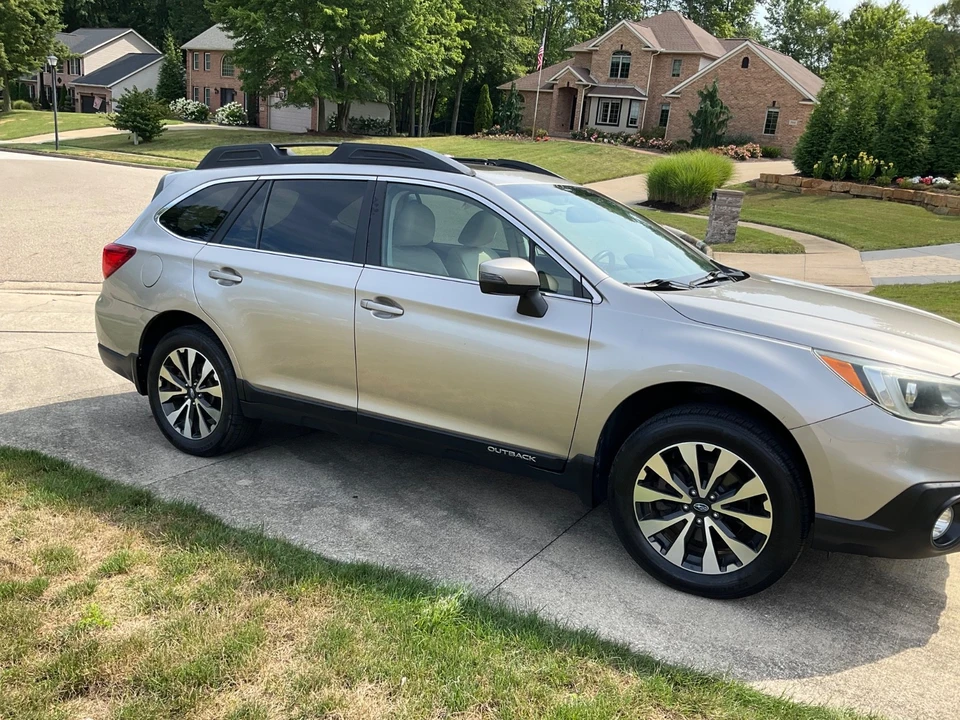 2015 Subaru Outback 5th Gen - Image 15 of 21