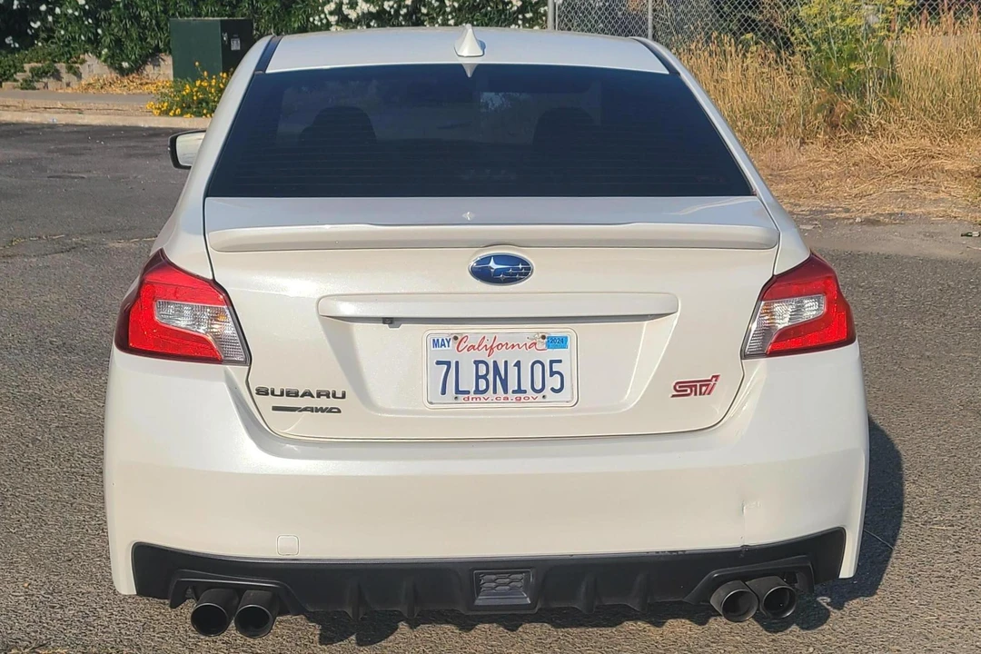 2015 Subaru Impreza WRX STi 4th Gen - Image 5 of 31