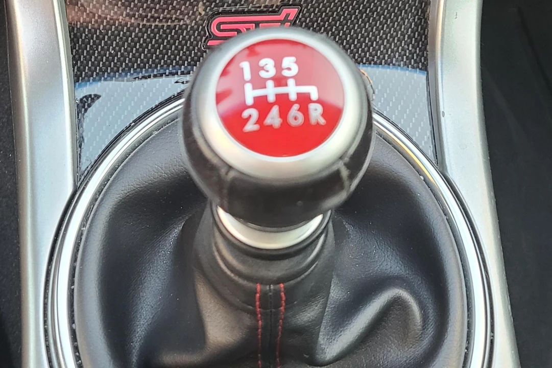 2015 Subaru Impreza WRX STi 4th Gen - Image 31 of 31