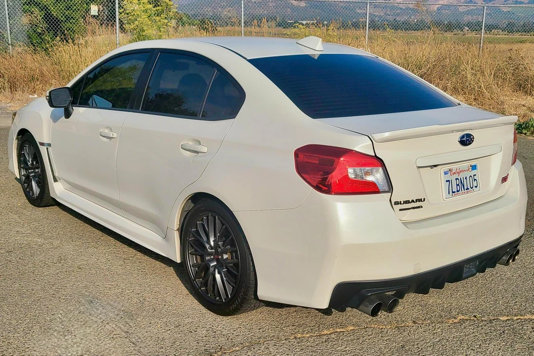 2015 Subaru Impreza WRX STi 4th Gen - Image 4 of 31