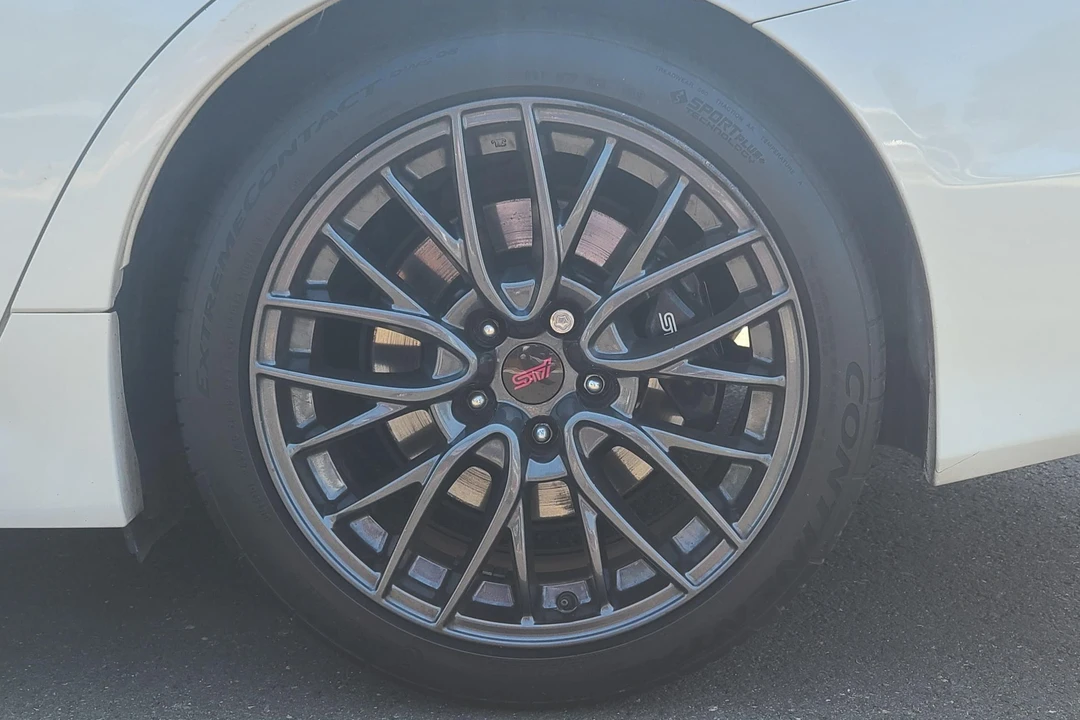 2015 Subaru Impreza WRX STi 4th Gen - Image 25 of 31