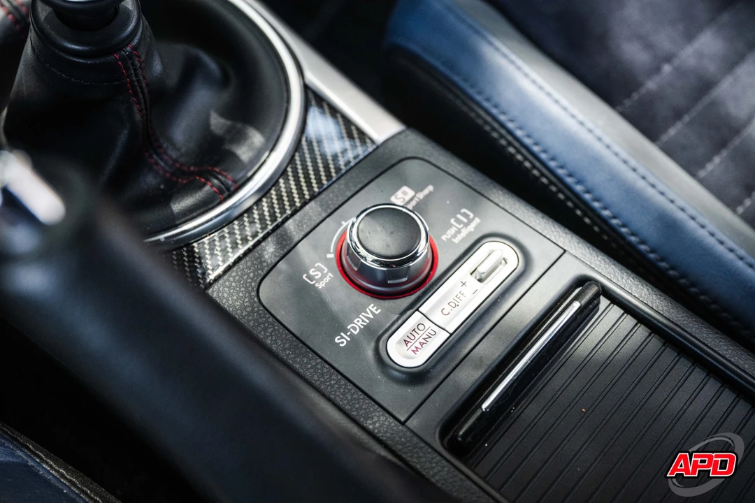 2015 Subaru Impreza WRX STi 4th Gen - Image 24 of 31