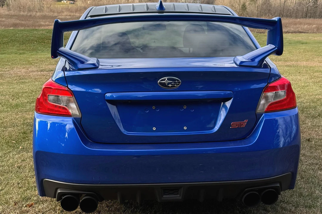 2015 Subaru Impreza WRX STi 4th Gen - Image 5 of 31