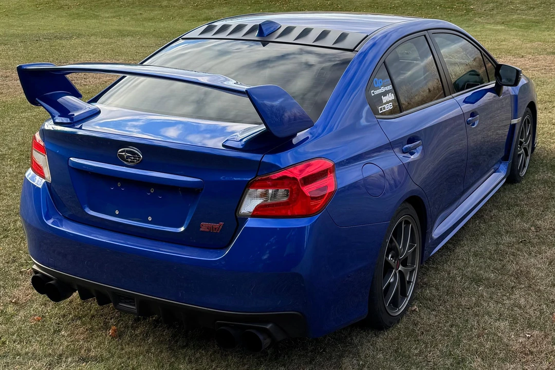 2015 Subaru Impreza WRX STi 4th Gen - Image 4 of 31