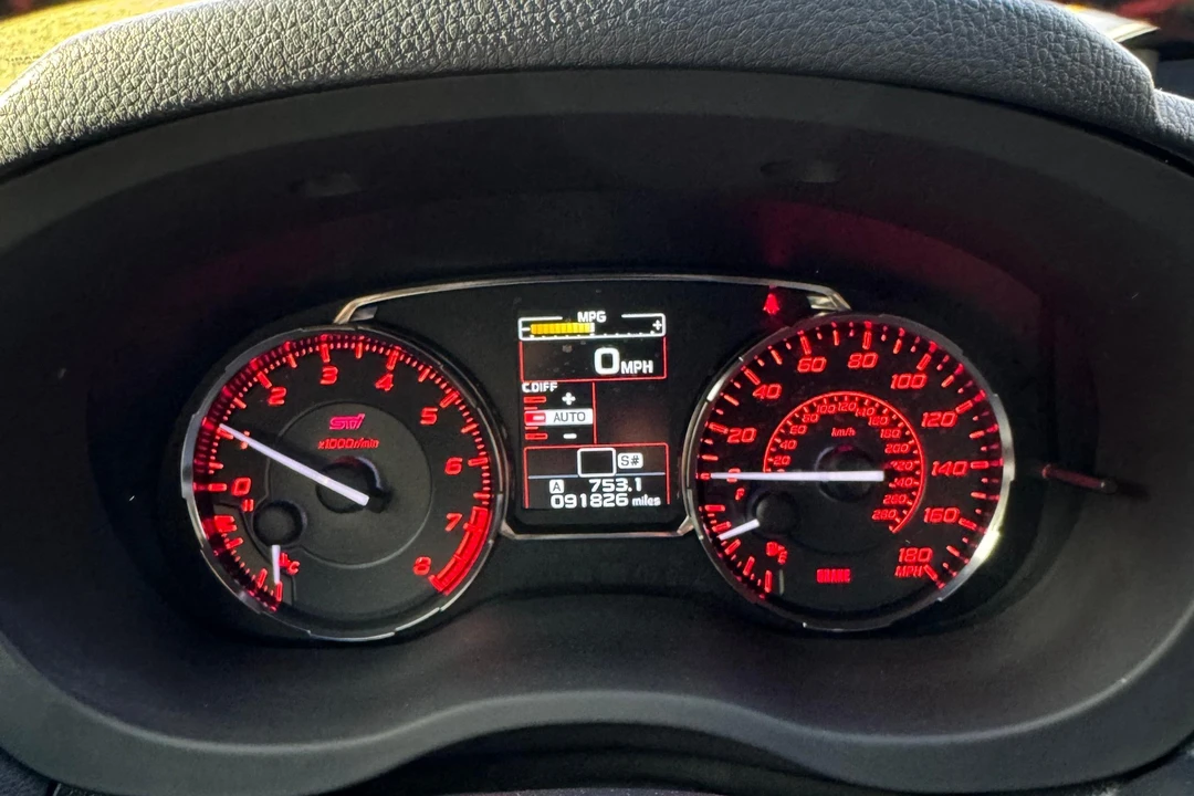 2015 Subaru Impreza WRX STi 4th Gen - Image 28 of 31