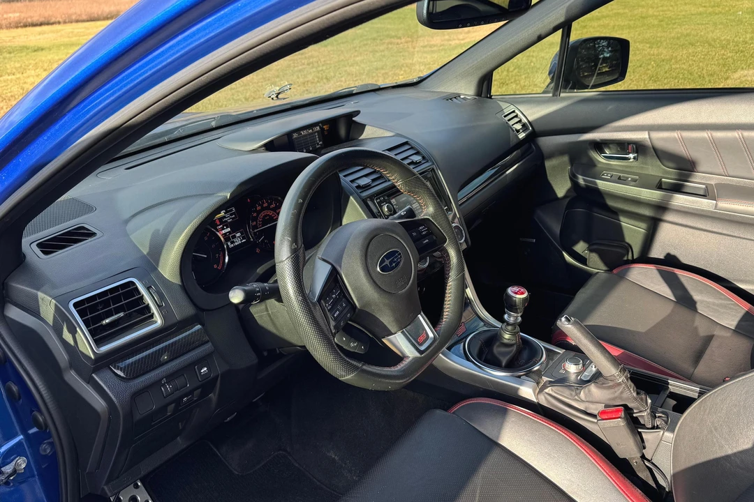2015 Subaru Impreza WRX STi 4th Gen - Image 25 of 31