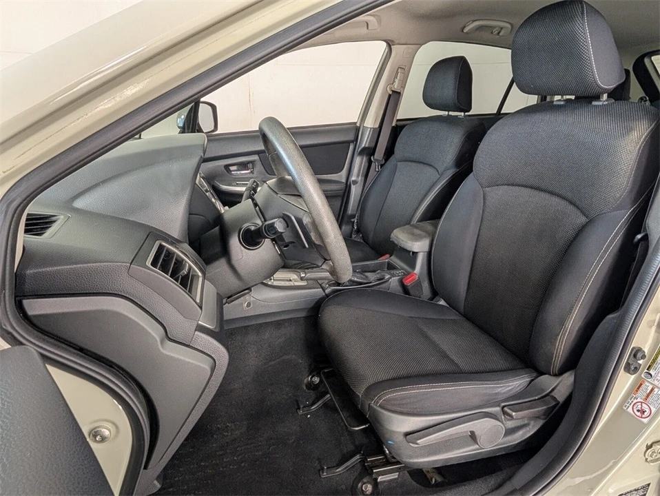 2015 Subaru Crosstrek 1st Gen - Image 5 of 12