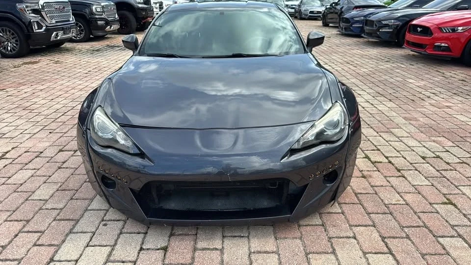 2015 Subaru BRZ 1st Gen - Image 2 of 20