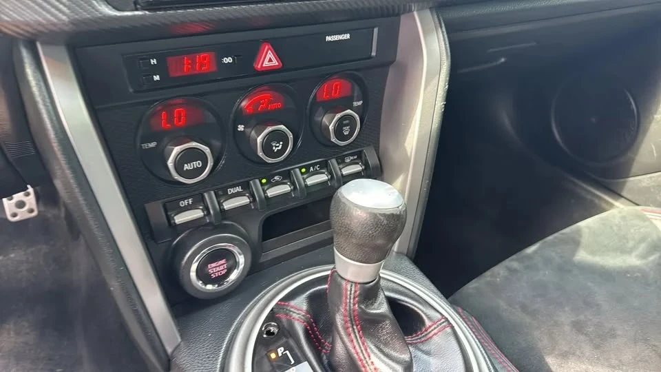 2015 Subaru BRZ 1st Gen - Image 10 of 20