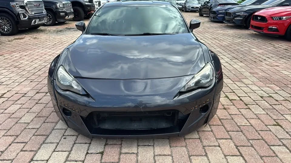 2015 Subaru BRZ 1st Gen - Image 2 of 20