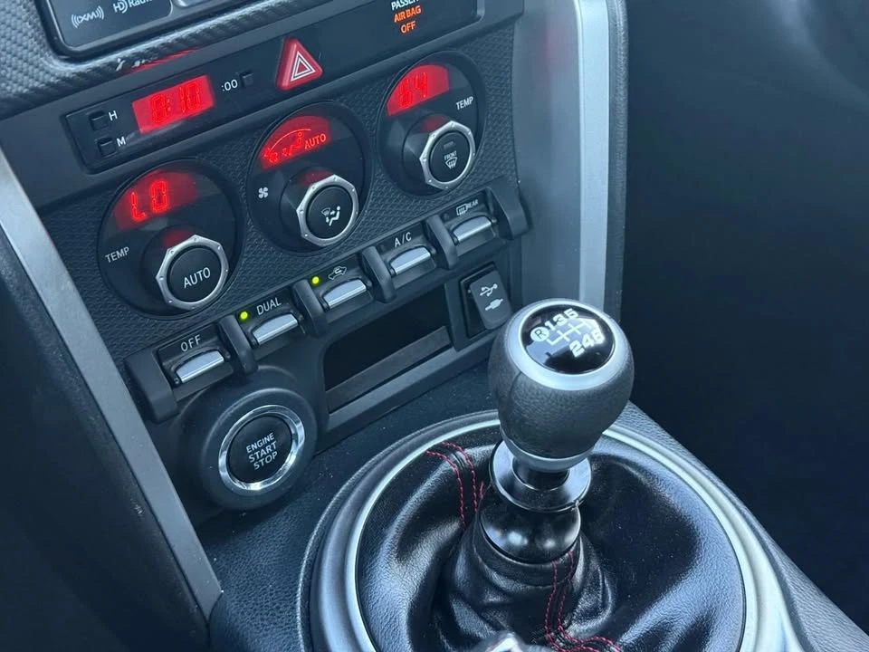 2015 Subaru BRZ 1st Gen - Image 18 of 19