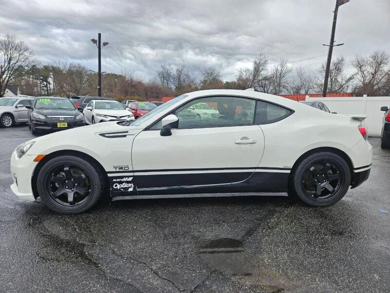 2015 Subaru BRZ 1st Gen - Image 2 of 12