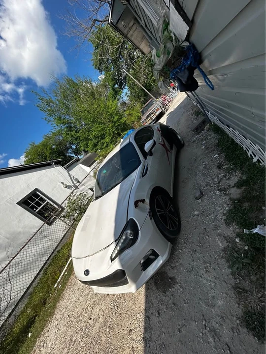 2015 Subaru BRZ 1st Gen - Image 4 of 8