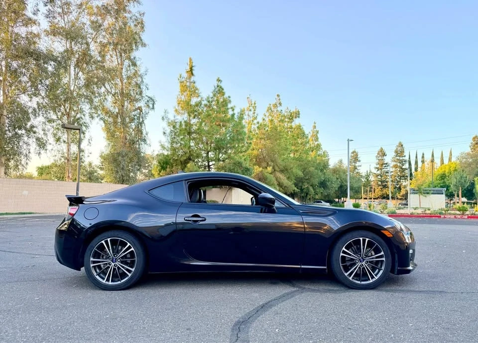 2015 Subaru BRZ 1st Gen - Image 6 of 18