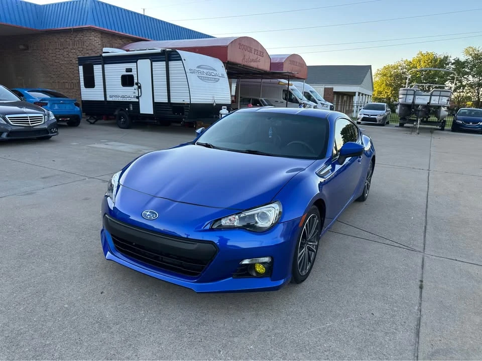 2015 Subaru BRZ 1st Gen - Image 2 of 17