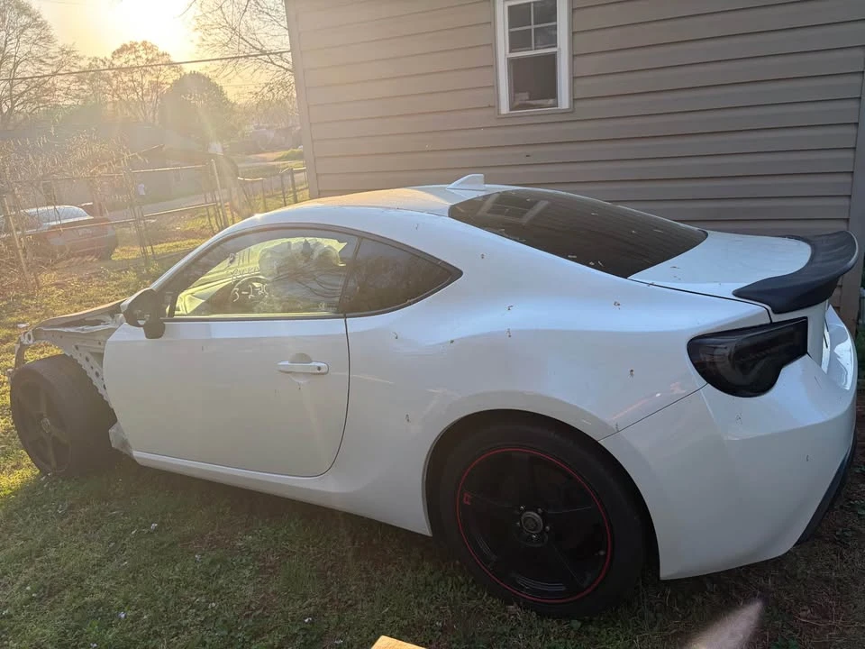 2015 Subaru BRZ 1st Gen - Image 5 of 15