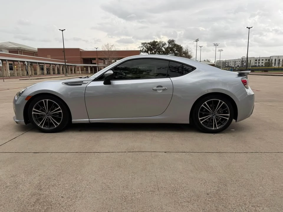 2015 Subaru BRZ 1st Gen - Image 6 of 12