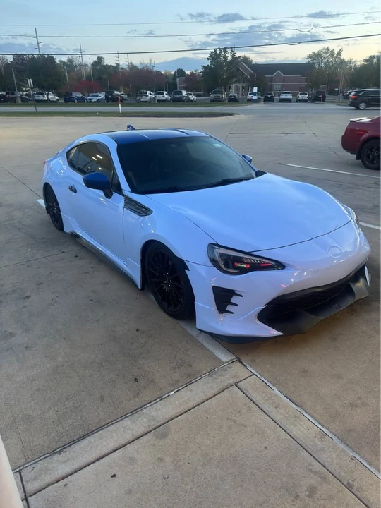 2015 Subaru BRZ 1st Gen - Image 2 of 8