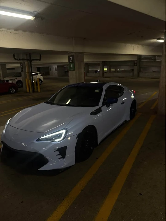 2015 Subaru BRZ 1st Gen - Image 5 of 8