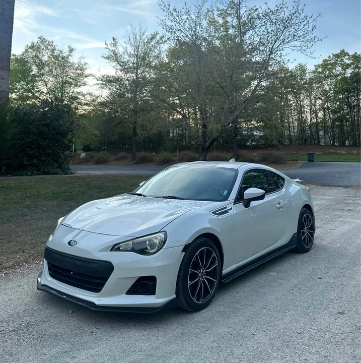 2015 Subaru BRZ 1st Gen - Image 2 of 18