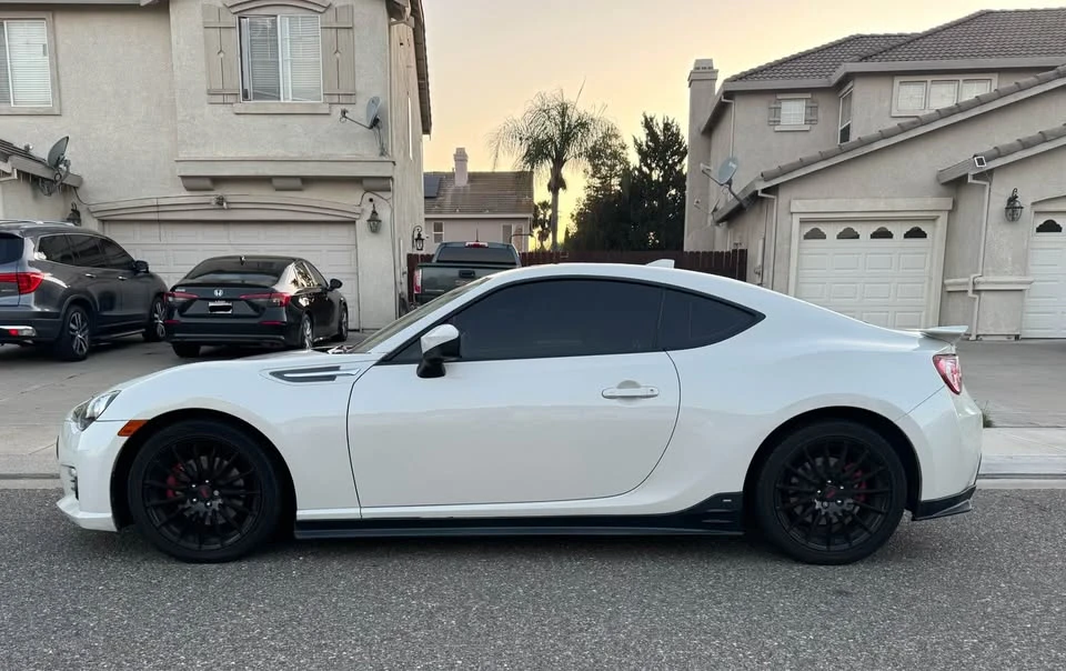 2015 Subaru BRZ 1st Gen - Image 2 of 7