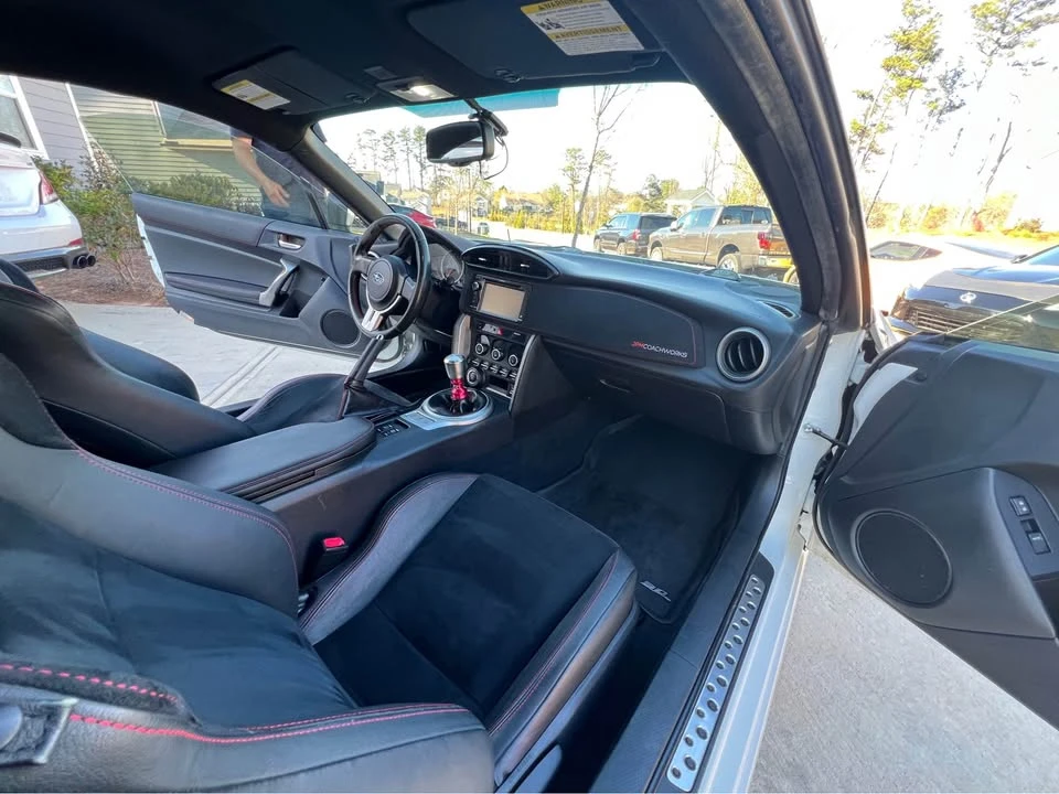 2015 Subaru BRZ 1st Gen - Image 10 of 20