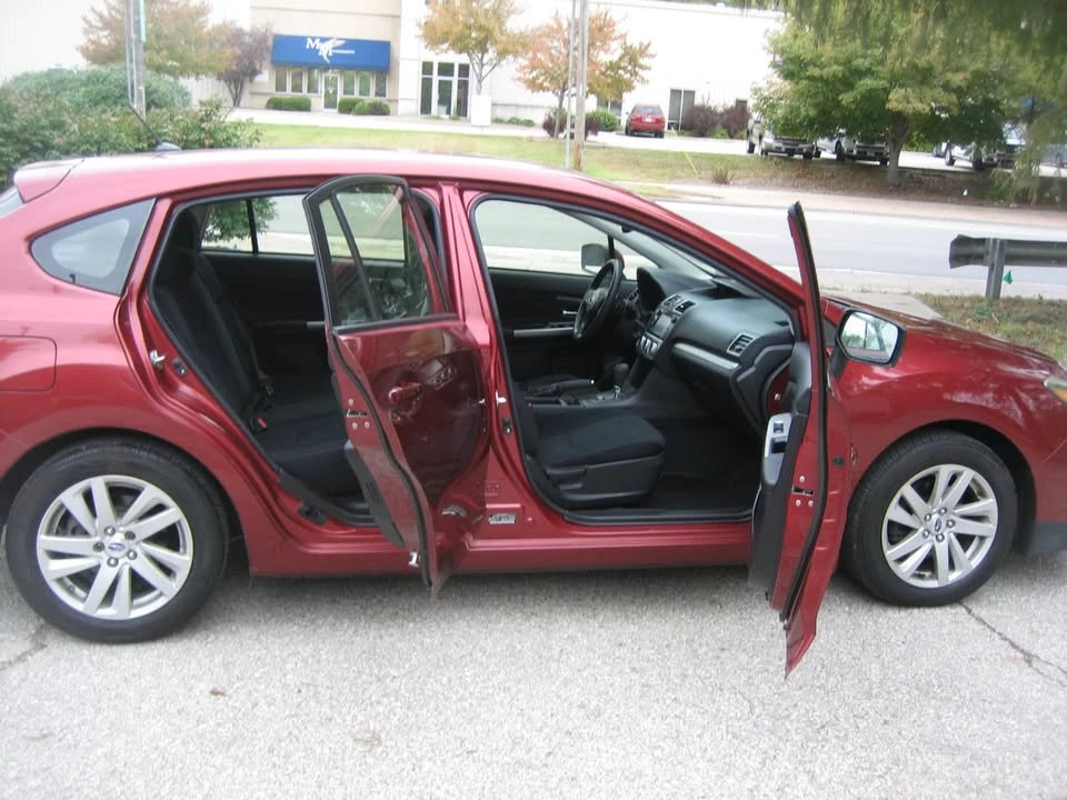 2015 Subaru Impreza 4th Gen - Image 11 of 18