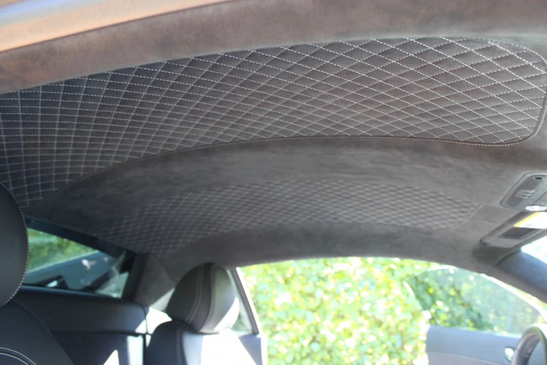 2015 Audi 42 R8 - Image 12 of 13