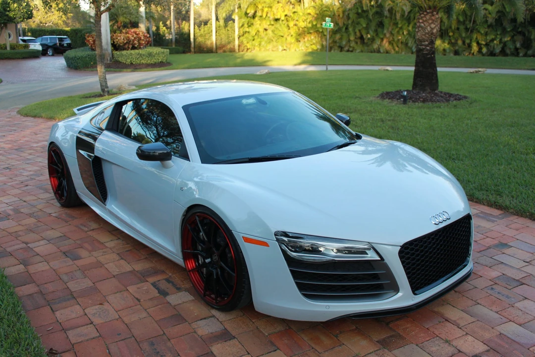 2015 Audi 42 R8 - Image 5 of 13