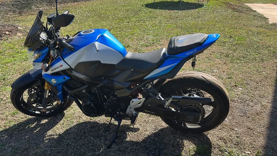 2015 Suzuki GSX - Image 2 of 2