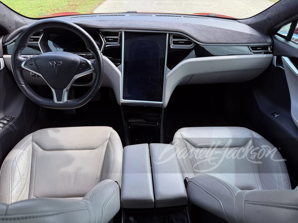 2015 Tesla Model S - Image 3 of 11