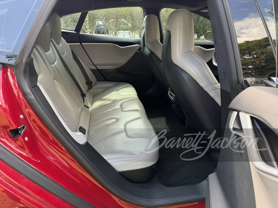 2015 Tesla Model S - Image 6 of 11