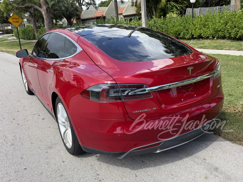 2015 Tesla Model S - Image 7 of 11