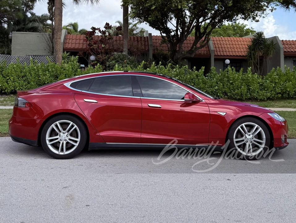 2015 Tesla Model S - Image 4 of 11