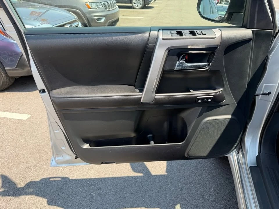 2015 Toyota 4Runner 5th Gen - Image 12 of 20