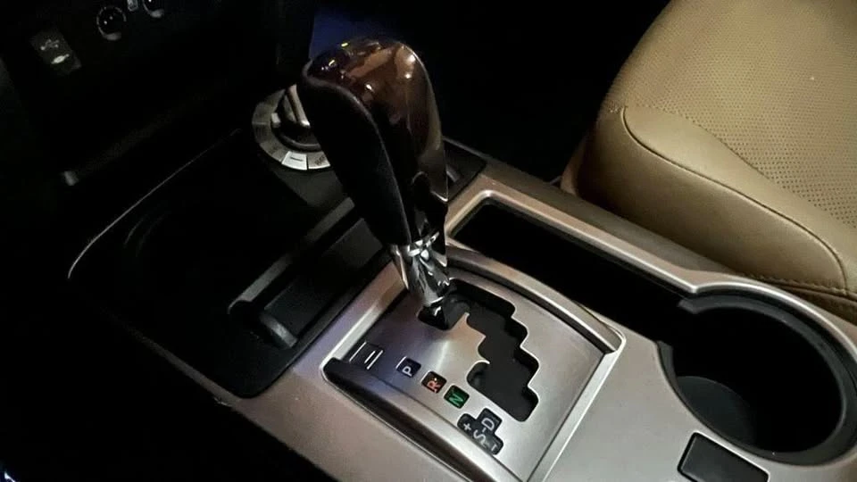2015 Toyota 4Runner 5th Gen - Image 11 of 20