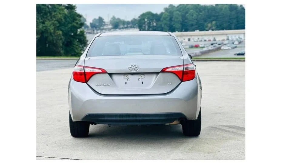 2015 Toyota Corolla 11th Gen - Image 5 of 9
