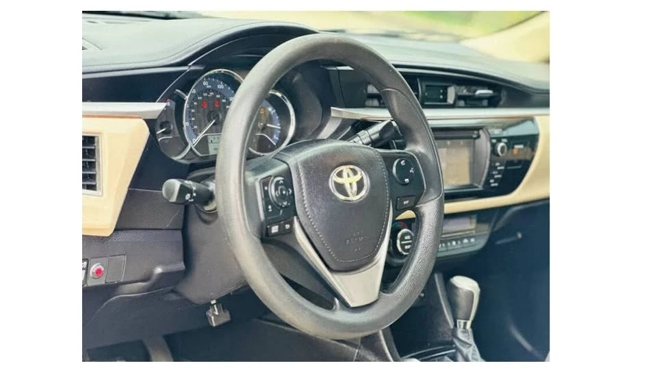 2015 Toyota Corolla 11th Gen - Image 6 of 9