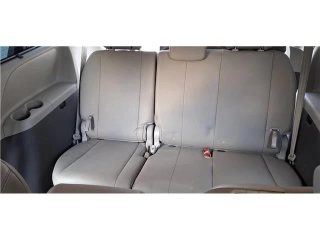 2015 Toyota Sienna 2nd Gen - Image 9 of 21