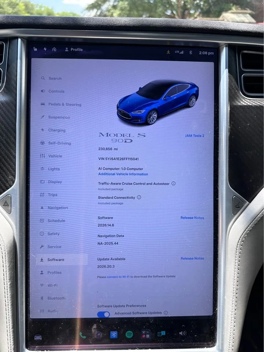 2015 Tesla Model S - Image 10 of 18